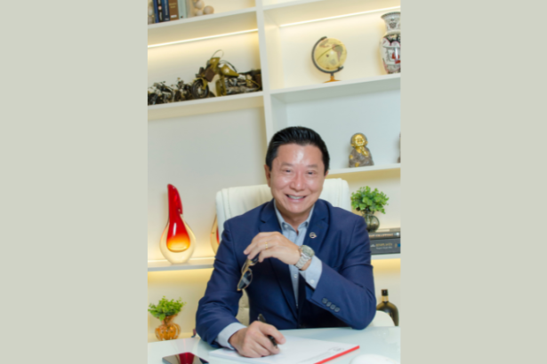 Milton Seigi Hayashi aborda como a abdominoplastia devolve firmeza, autoestima e bem-estar após a gestação.