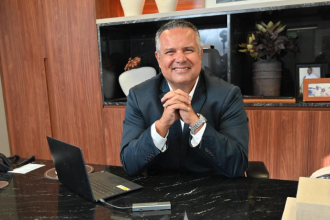 A engenharia de contenção e estabilização em encostas urbanas com Elmar Juan Passos Varjão Bomfim.